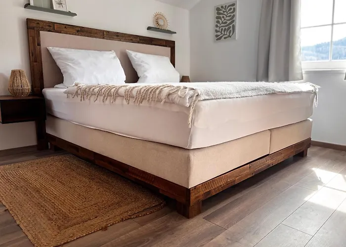 Stoellinger Mit Traumausblick